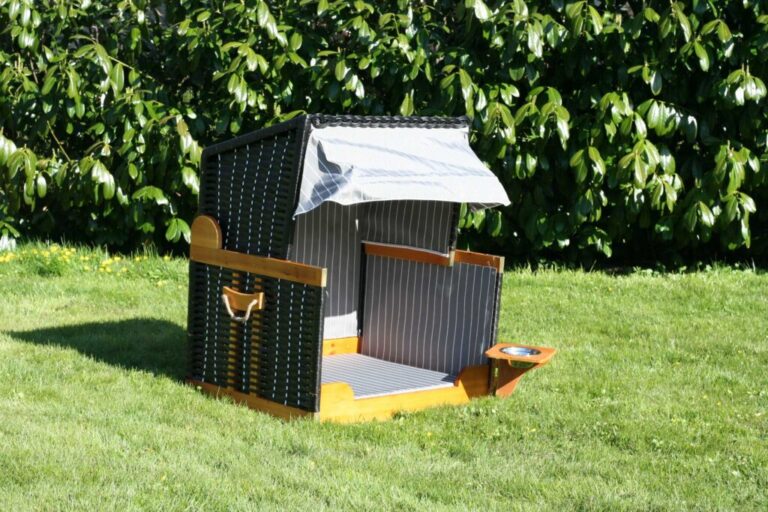 Hundestrandkorb PE schwarz Dessin Grau Gestreift inkl. Schutzhaube robust