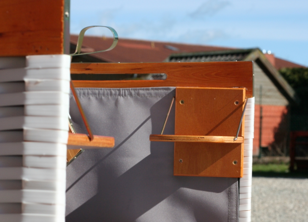 Strandkorb Holz Ausstattung